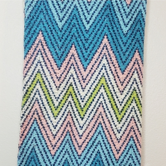 Infinity Scarf Multicolor Chevron Pattern - Picture 6 of 12